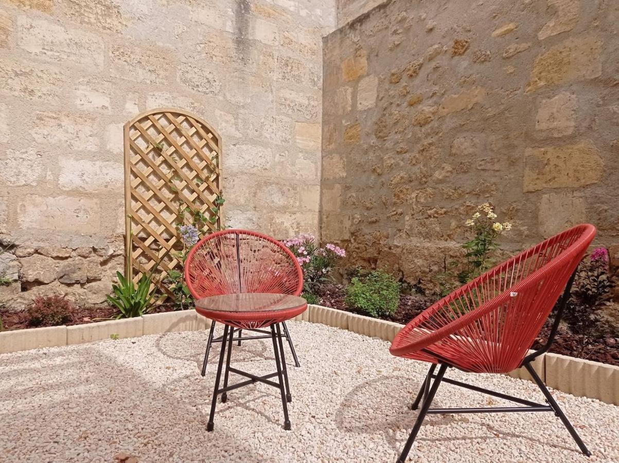 Joli Appartement Avec Jardin / Vieux-Lormont Extérieur photo